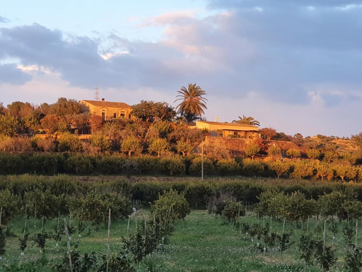 Villa Calma Noto Exteriör bild